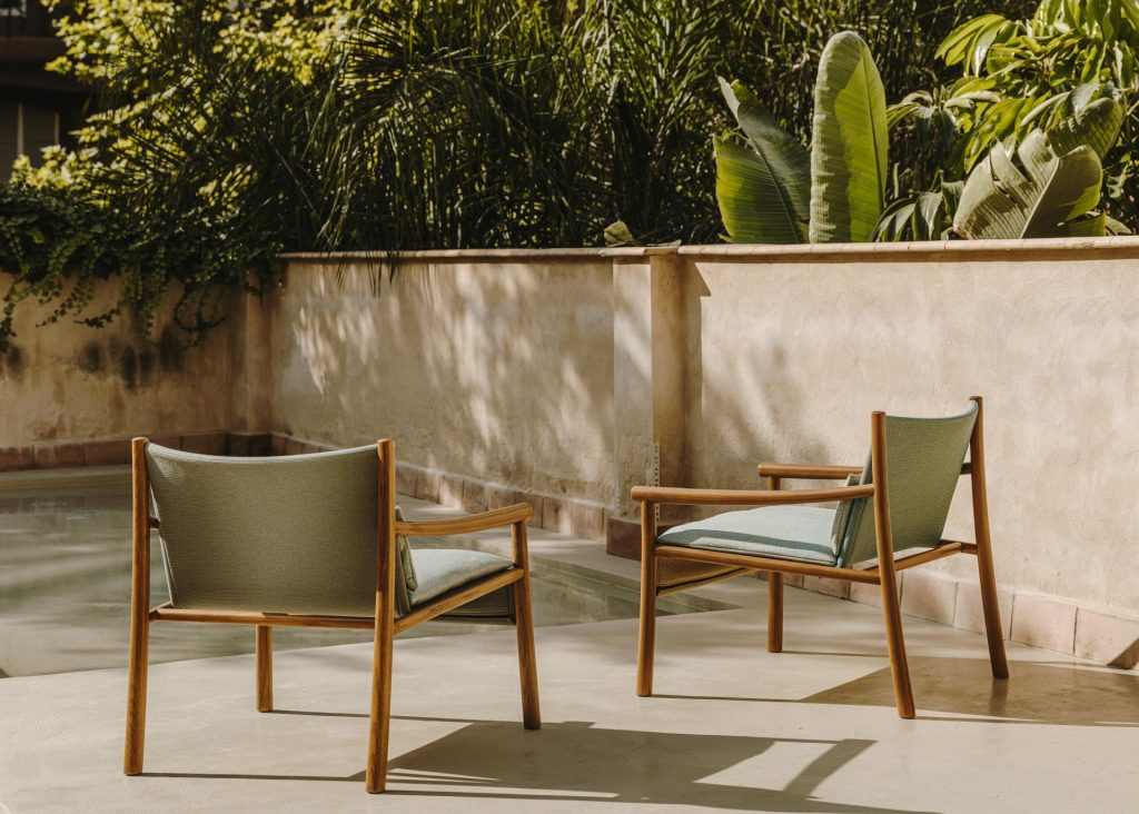 Arper Kata Outdoor Low Lounge Wood Chairs